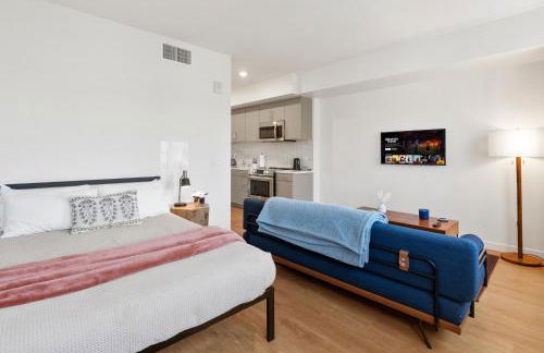 Bright Studio on Sunset Blvd Pool, Parking, Gym - Foto 16