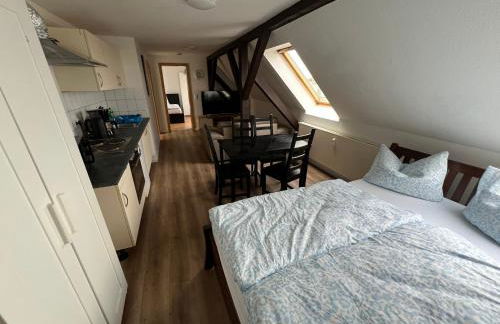 Ferienwohnung und Monteurzimmer Nähe Leuna, Merseburg, Halle und Leipzig - Foto 2