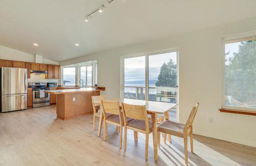 Port Townsend Escape with Deck, Bay and Mountain Views - Foto 2