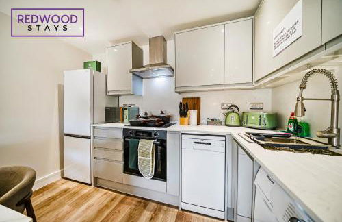 Brand New Town Center, Free Fast WiFi, Balcony By Redwood Stays - Foto 143