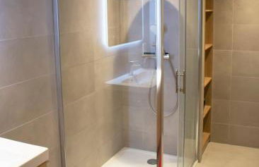 VUE SUR MER - Magnifique appartement tout confort - Terrasse et parking privé - Foto 8