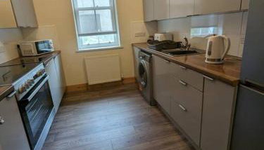 56 Bayhead Stornoway, 7 Bedroom house - Foto 2