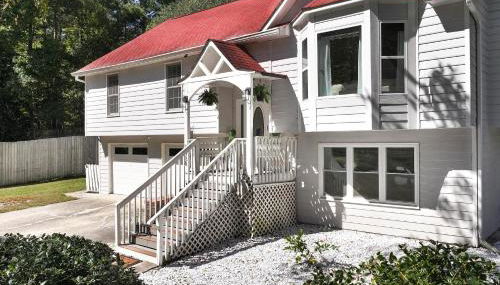 Spacious 5BR Family Retreat Near Mall of GA Sleeps 13 - Foto 4