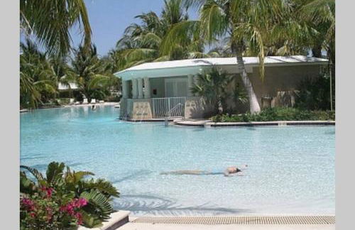 LIC Mgr - LUXURIOUS 3 BED 3 BATH OCEANFRONT SUITE - UPSCALE OCEANFRONT RESORT - INDOOR PICKLEBALL - SPEAKEASY! - Photo 33