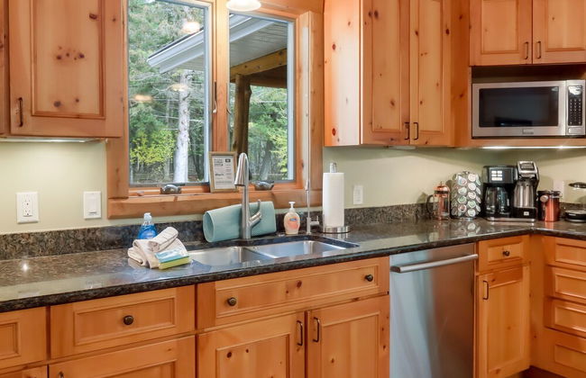 Boardman Monarch Upscale River Lodge HOT Tub! - Foto 67