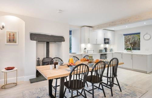 Rockwood- Grasmere family cottage with Hot tub - Foto 3