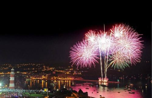 Brand-New Modern 2 Bed Room Apart ment With FREE Parking - Foto 25