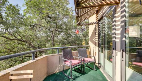 Pool and Trail Access On-Site Barton Creek Condo! - Foto 2