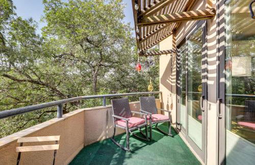 Pool and Trail Access On-Site Barton Creek Condo! - Foto 2