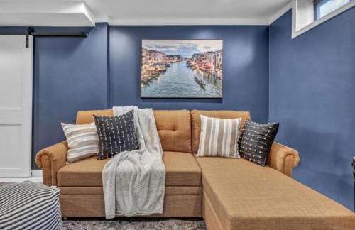 Swim and Relax In our Pool and Hot Tub and Recently Renovated - Foto 49