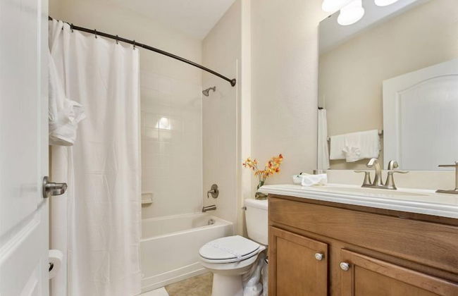 Contemporary 5 Bed 5 Bath Single Family With Upgrades - Foto 38