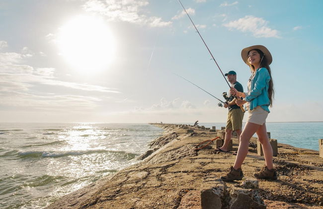 Modern Ground flr Condo 1/2 Block to Beach w Pool! - Foto 26