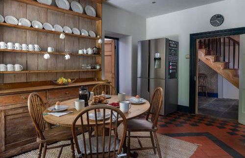 The Cors - Charming Country Escape for Large Family Groups - Photo 40