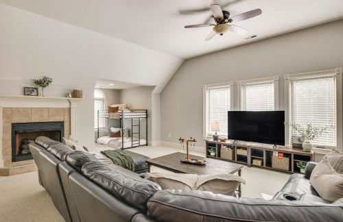 Dock and Home Theater Pet-Friendly Lake Wylie Home - Foto 16