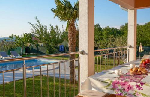 Breg Ivanovci - Three Bedroom Villa with Swimming Pool - Photo 28