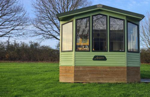 'Runway View' at Shobdon Airfield, Herefordshire - Photo 2
