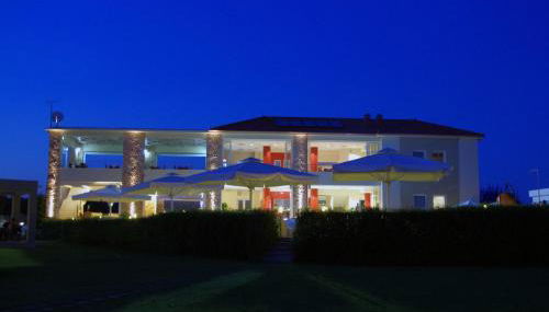 Antonios Village Hotel & Apartments - Photo 1