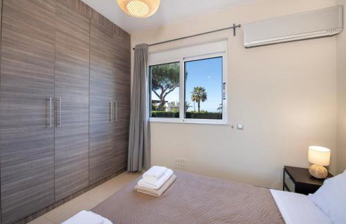 Gabriel apartment with a shared pool close to the beach - Foto 20