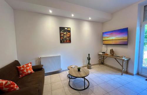 T2 Confort & Design avec Jardin - Gare d'Oullins - Foto 23