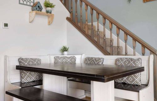 Relaxing Lakefront Retreat w/ Hot Tub & Dock - Foto 17