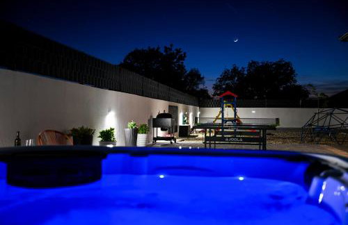 Holiday home Aprilis with pool, jacuzzi and sauna - Foto 47