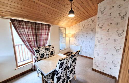 Lomond 3 with Private Hot Tub - Fife - Loch Leven - Lomond Hills -Pet Friendly - Photo 5