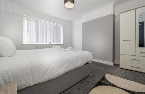 3BR Haven Retreat in Wallasey with FREE Street Parking - Foto 16