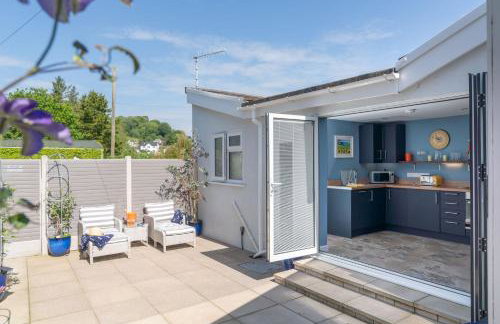 LLANSTEFFAN - Flora a Fabulous apartment for 2 - Foto 3