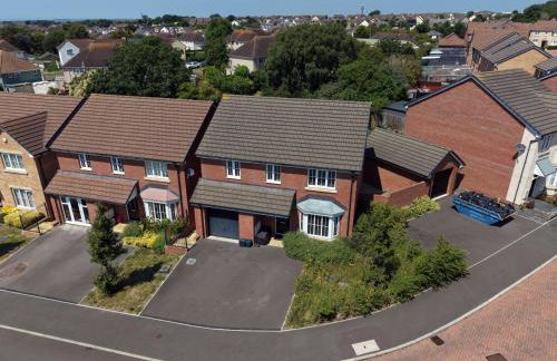 Contractor 4 Bed 2 BA 5 mins to Airport & Barry With Parking - Foto 75