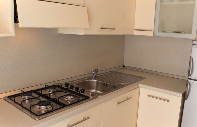 Holiday Home with Nicely Decorated Interior near Lake Garda - Foto 8