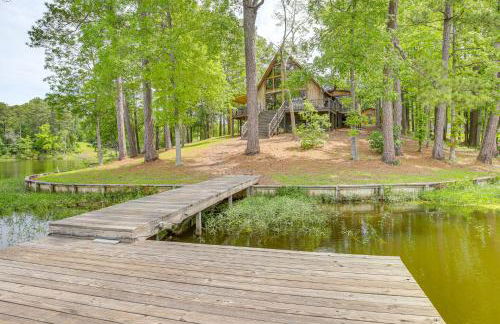 Riverfront Shelby Home with Private Boat Dock! - Foto 1
