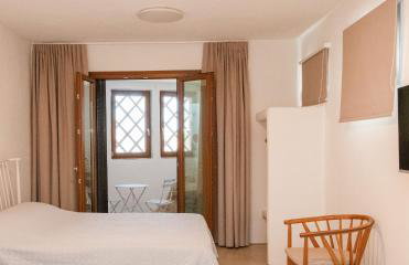 PANORMOS ART Beachfront Suites - Photo 52