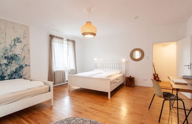 cozy living near Residence with terrace - Photo 3