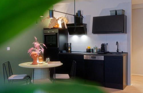 City Center Unique Boutique Apartment - Photo 4