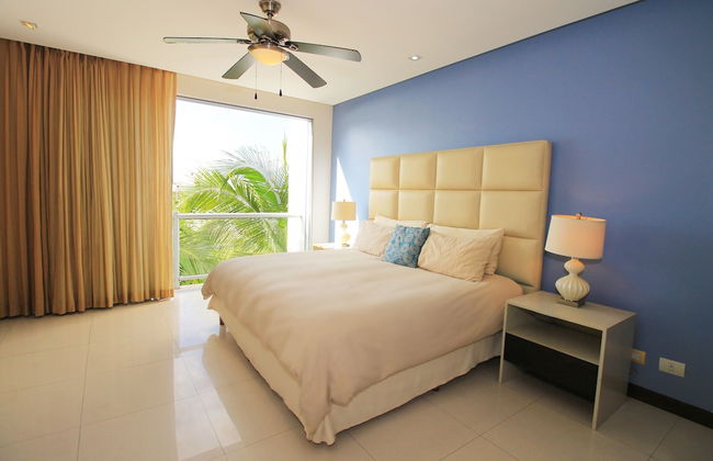 Downtown Apartment Oasis 12 - Photo 11