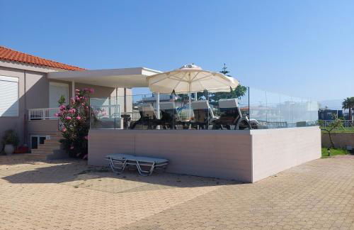 Bella Vista House - Photo 17