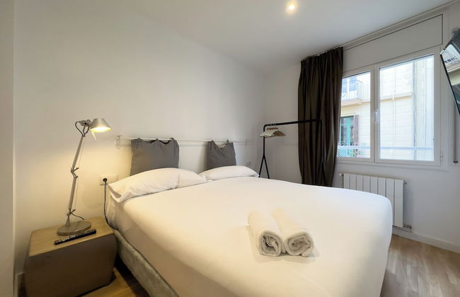 AinB Barcelona Sants Apartments - Photo 27