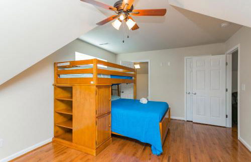 Huge Home For Groups Near Downtown - Foto 18