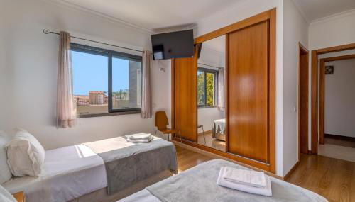 Villa Ruana - 5 bedrooms on Suite- Free out door Hot Jacuzzi - By Bedzy - Foto 5, wardrobe