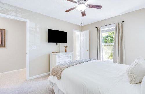 Seasonal Pool Access and Patio Auburn Getaway! - Foto 13