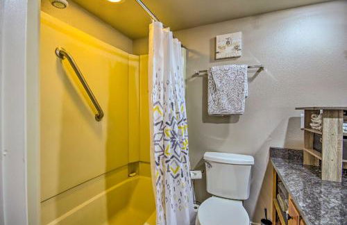 Pool Access Condo with Patio in Afton - Foto 16