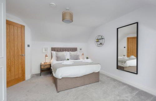 Dollar Apartments-41 Bridge Street - Photo 53