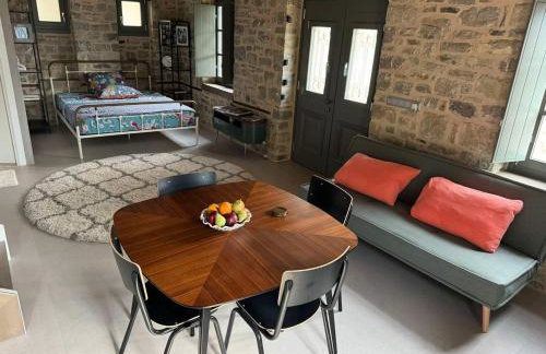 Χελιδόνα - Helidona - Foto 23