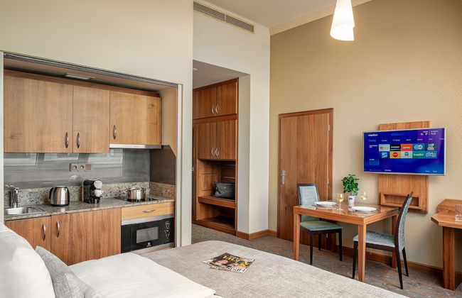 Crown Palace Apartments by Adrez - Foto 8