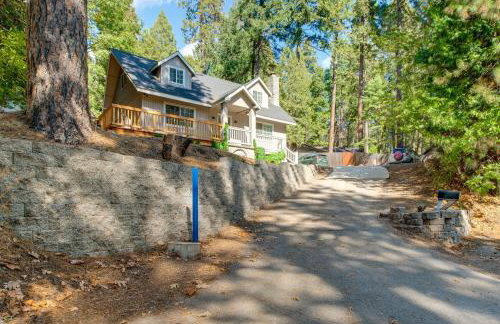 Hot Tub & Game Room: Luxe Cabin, Day Trip to Tahoe - Foto 32