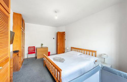 Lovely 5 Bed House in Barnet , home away from home - Foto 15