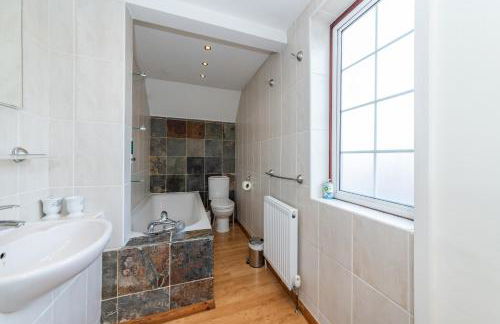 Family home, view of Windsor Castle - Foto 14