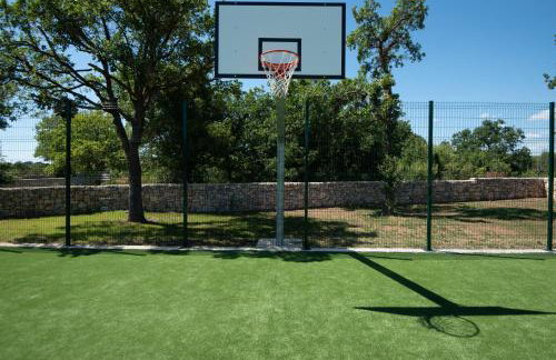 Villa Romansa Miljevci near Krka National Park - Photo 27