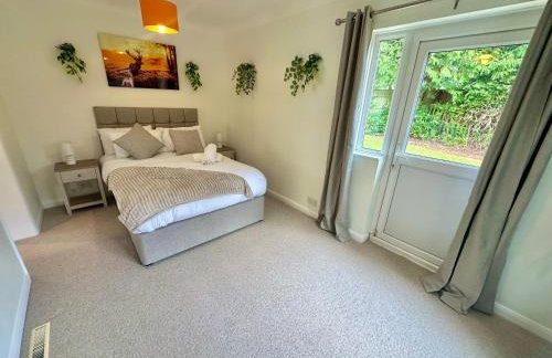 5 Bed House - Pool - Hot Tub - Sauna - Pool Table - Near New Forest and Beach - Sleeps 12 - Photo 14