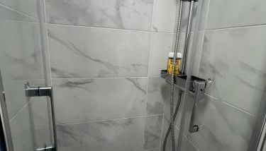 APPARTEMENT AU CŒUR DE MARAIS DANS CENTRE de PARIS - Photo 5, Shower